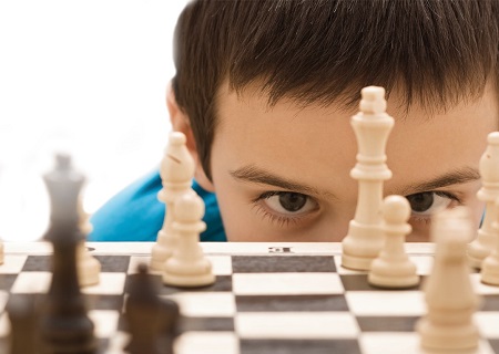 فواید یادگیری شطرنج برای کودکان, فواید شطرنج برای نوجوانان, فواید بازی شطرنج برای کودکان